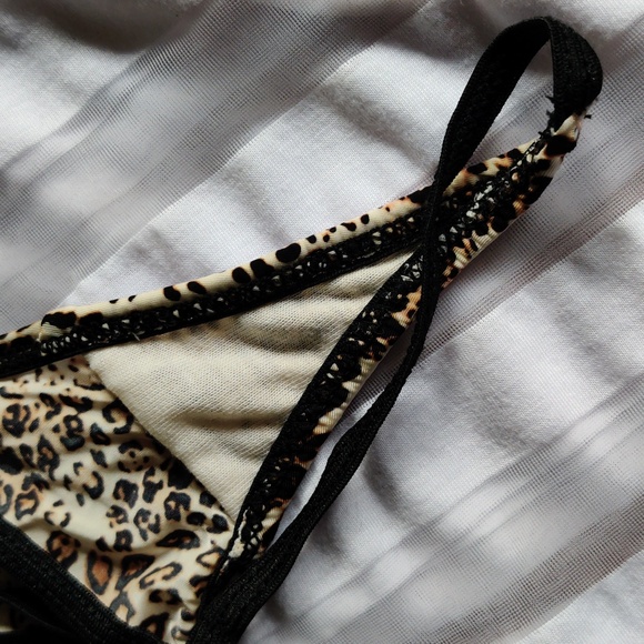 Leopard Print T-string Thong Panties - Picture 6 of 8